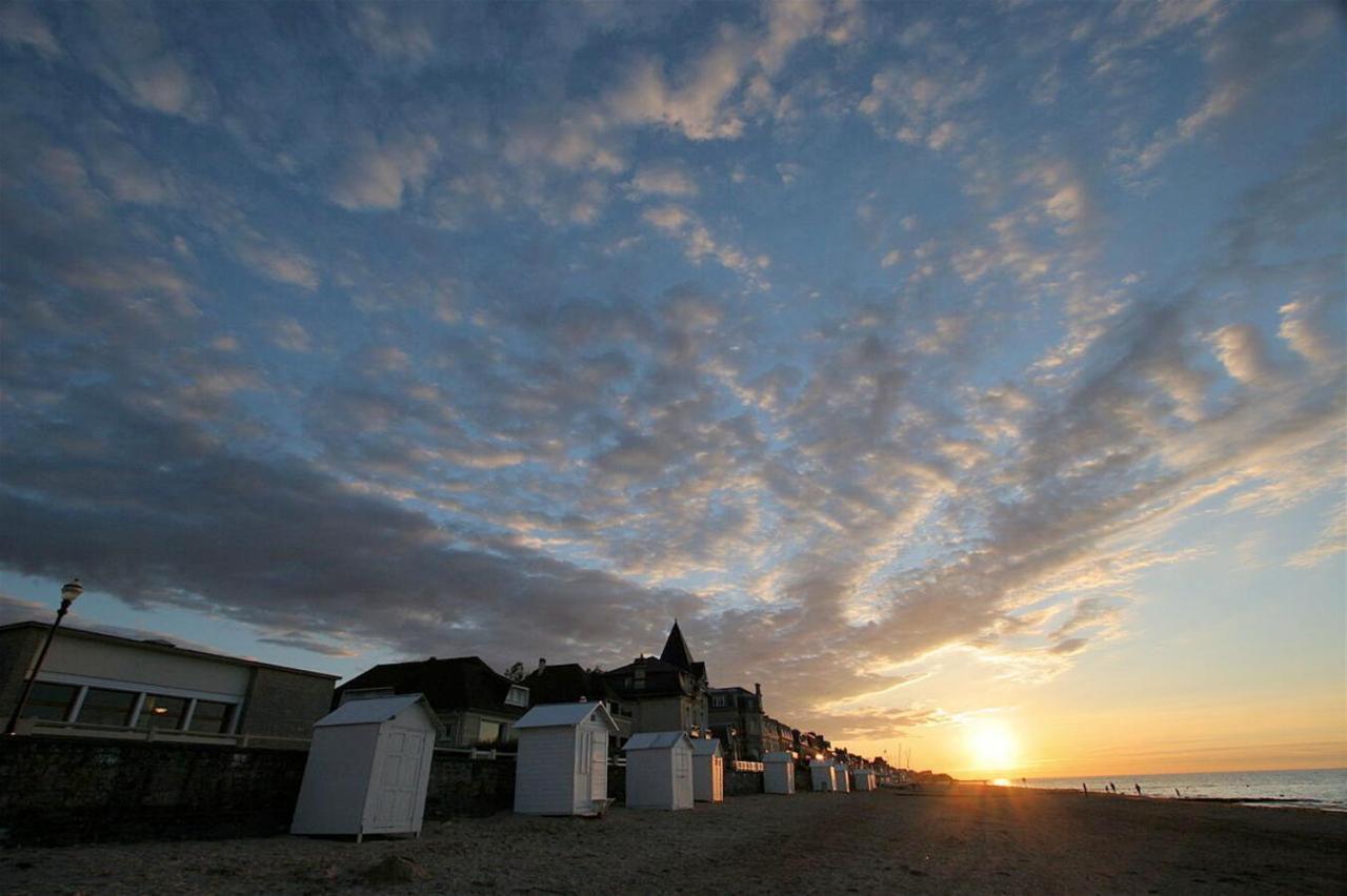Cottage Le Cerf-Volant Saint-Aubin-Sur-Mer  Exterior foto